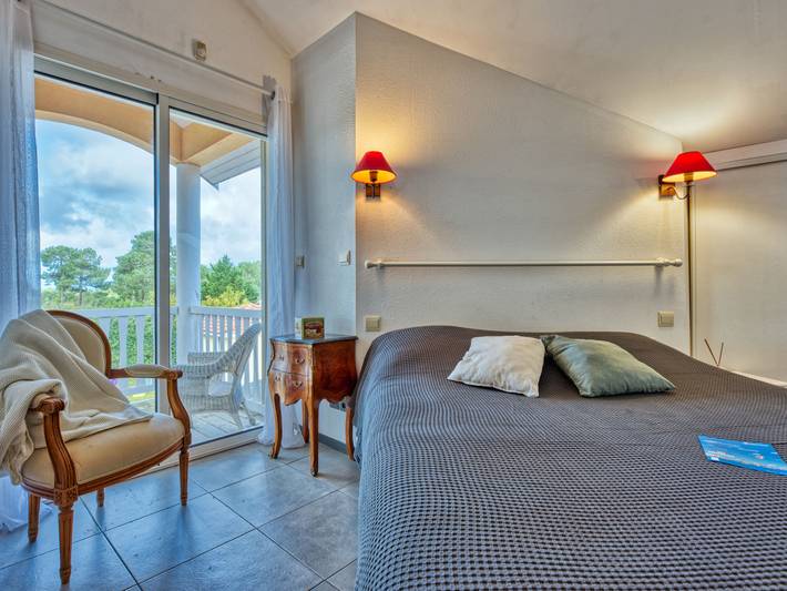 Location de vacances pour 6 personnes, avec jardin et terrasse dans Golf de la Méjanne - 2