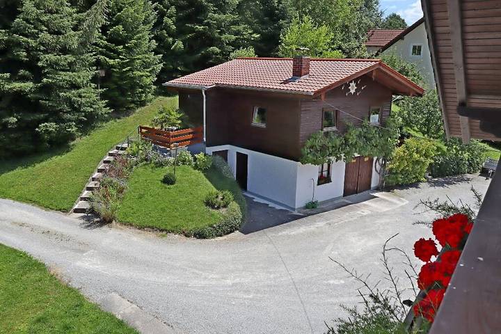 Apartamento vacacional entero, Ferienwohnungen Erntl - Rustikales Holzhaus in Bad Griesbach im Rottal, Bayerische Golf und Thermenland