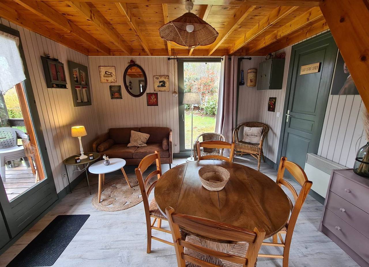 Chalet 4 personnes, à 2 min à pied du lac in Moux-en-Morvan, Lac des Settons