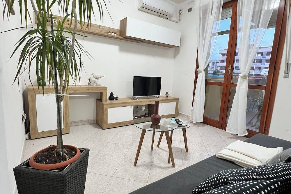 Entire apartment, Charming apartment in lovely Quartu Sant'Elena in Quartu Sant'Elena, Campidano