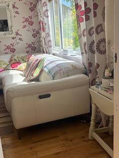 Holiday Rental for 6 People in Cirencester, The Cotswolds, Photo 2