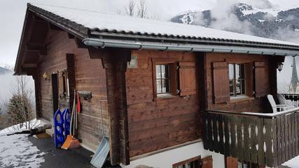 Hütte für 6 Personen, mit Terrasse und Garten in der Lenzerheide