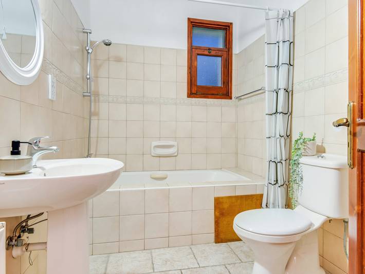 Location de vacances pour 20 personnes, avec vue sur l’océan et jardin à Chypre - 2