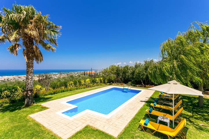 Villa pour 8 personnes, avec jardin - 1