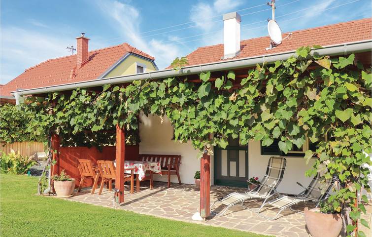 Ferienhaus für 3 Personen, mit Terrasse und Garten im Burgenland