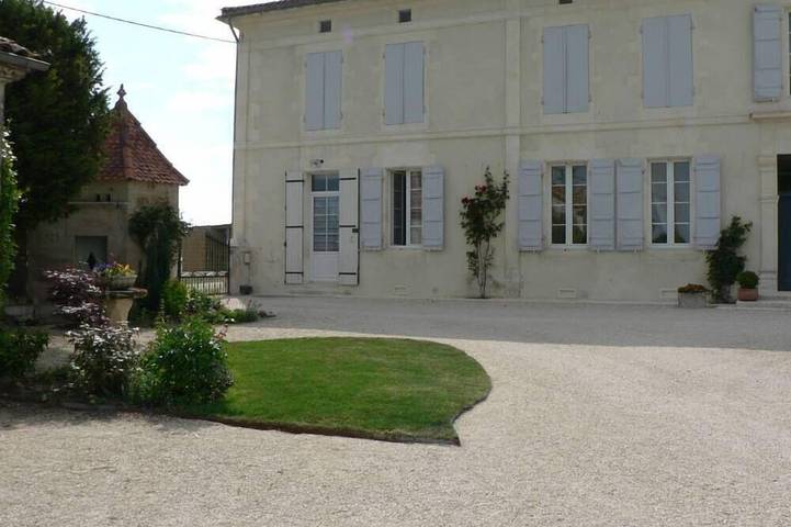 Gîte pour 4 personnes, avec jardin
