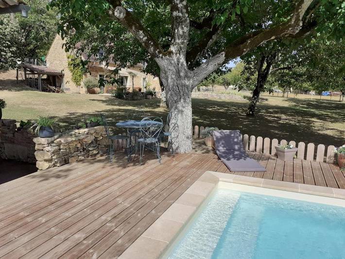 Location de vacances pour 6 personnes, avec piscine ainsi que jardin et vue à Saint-Vincent-de-Cosse - 2