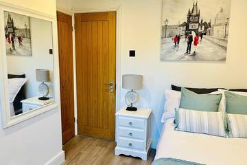 Cottage for 2 People in Surrey Hills, South East England, Photo 2