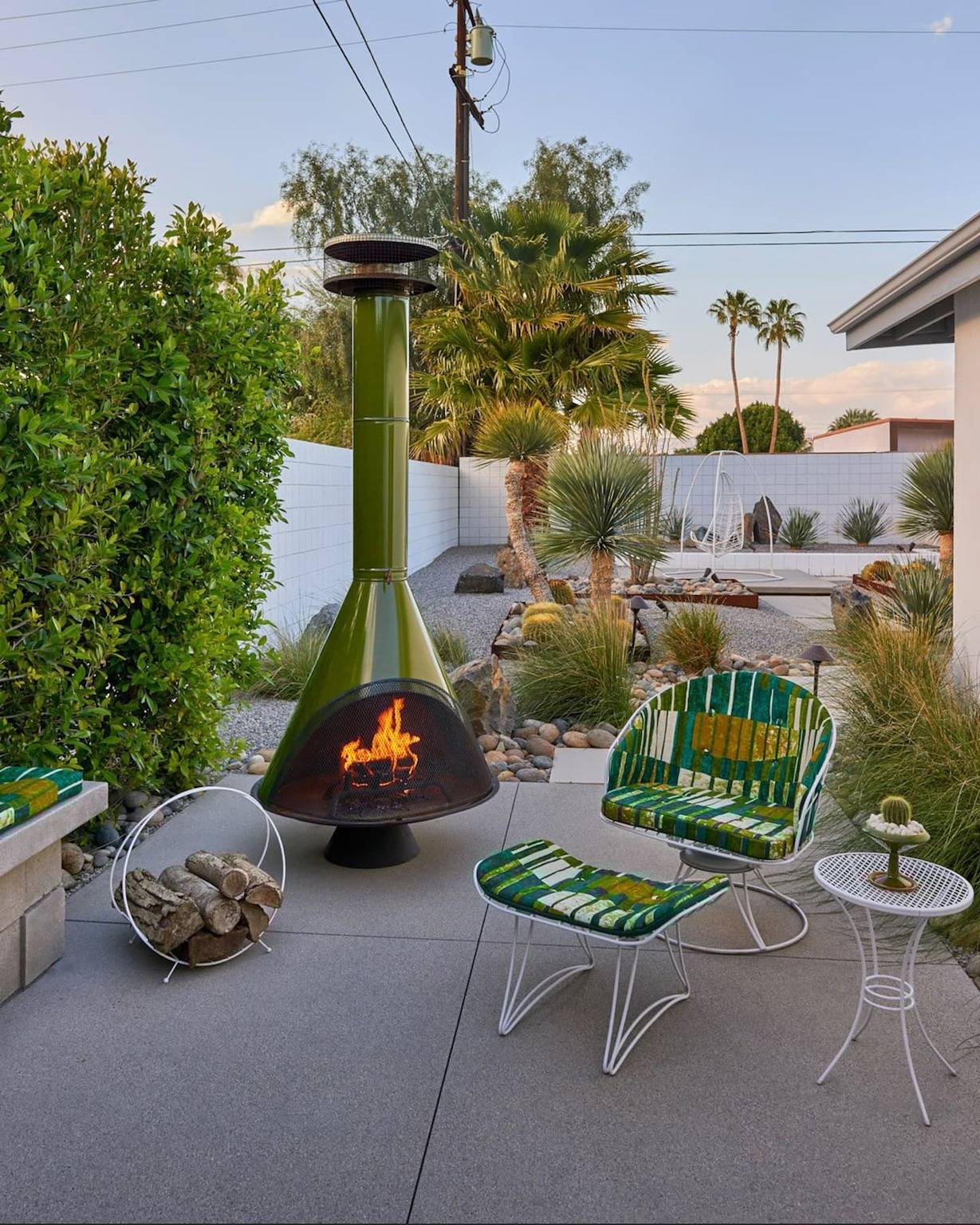 Og Mcm w/Saltwater Pool| Hot Tub | Dogs welcome! in Palm Springs, Coachella Valley