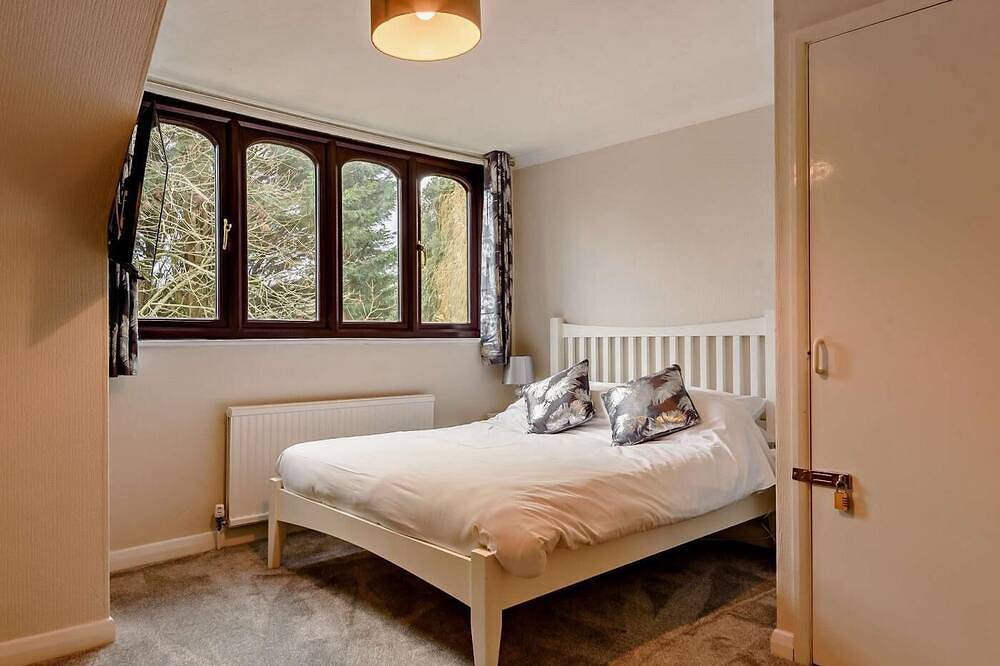 5 Bed in Southampton in Fareham, Hampshire