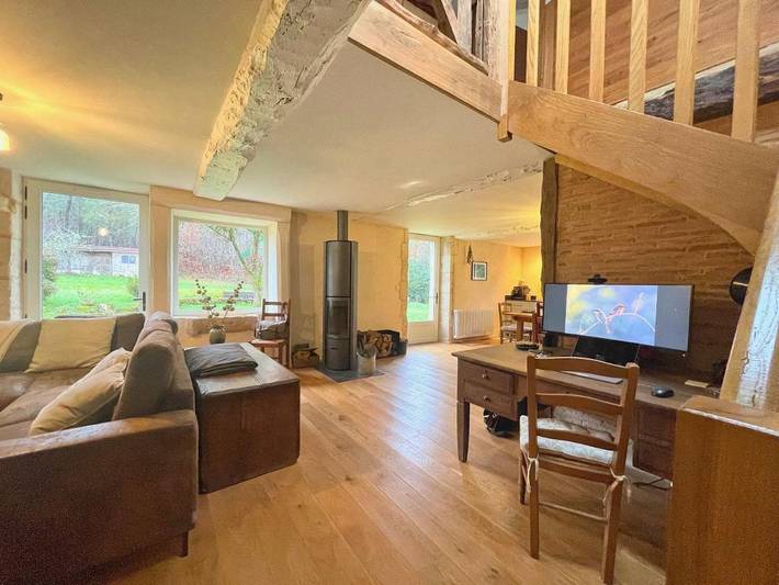 Location de vacances pour 6 personnes, avec jardin à Issac