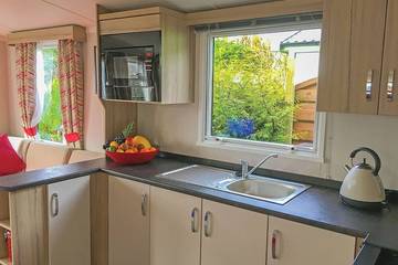 Static Caravan for 4 People in Cumbria, North West England, Photo 4