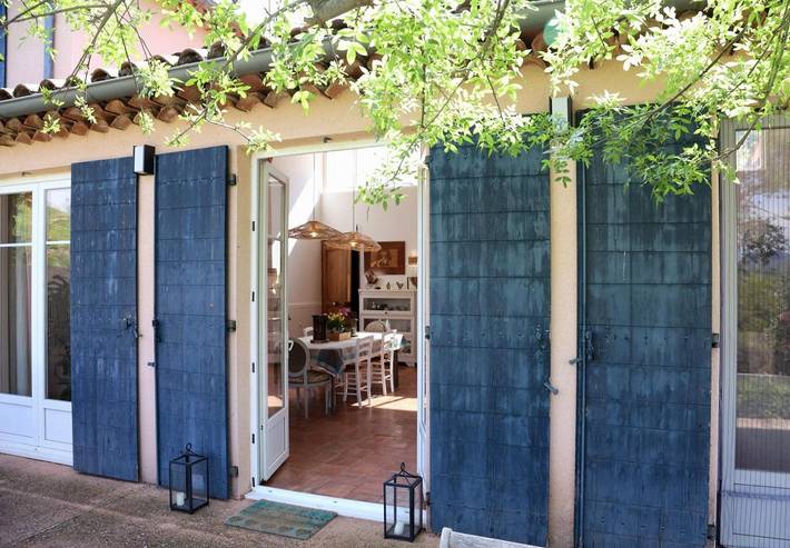 Location de vacances pour 2 personnes, avec vue ainsi que piscine et jardin à La Tour-sur-Orb - 3