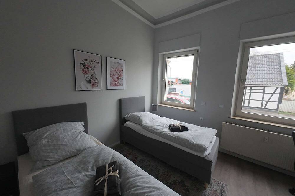Entire apartment, Cozy two-room apartment in Solingen, Bergisch region