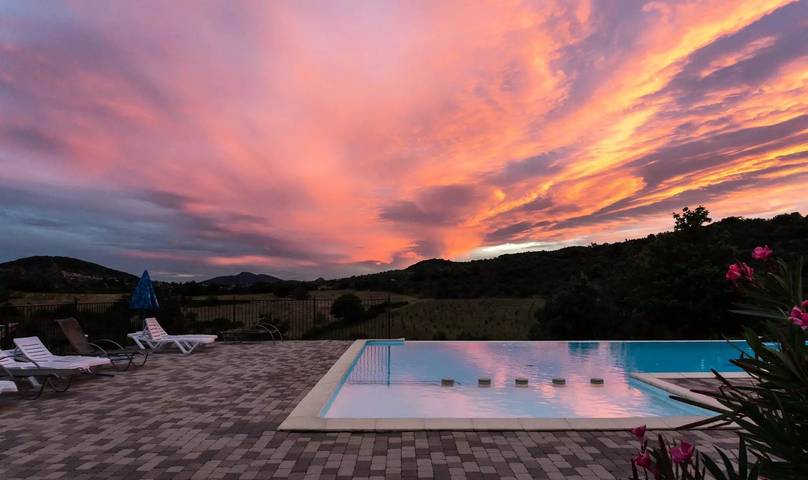 Mobil home pour 4 personnes, avec terrasse et piscine à Lagorce - 3