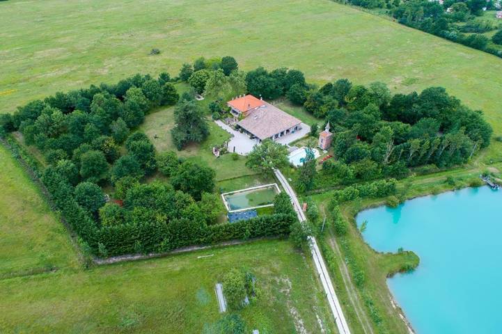 Location de vacances pour 2 personnes, avec bassin pour enfant et piscine ainsi que jardin et vue à Nègrepelisse - 2