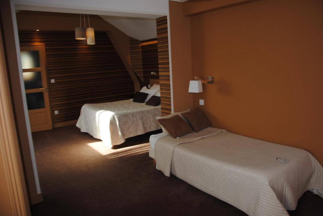 Logis Hotel Du Casino Restaurant Le Mathelia in Omaha Beach, Vierville-sur-Mer