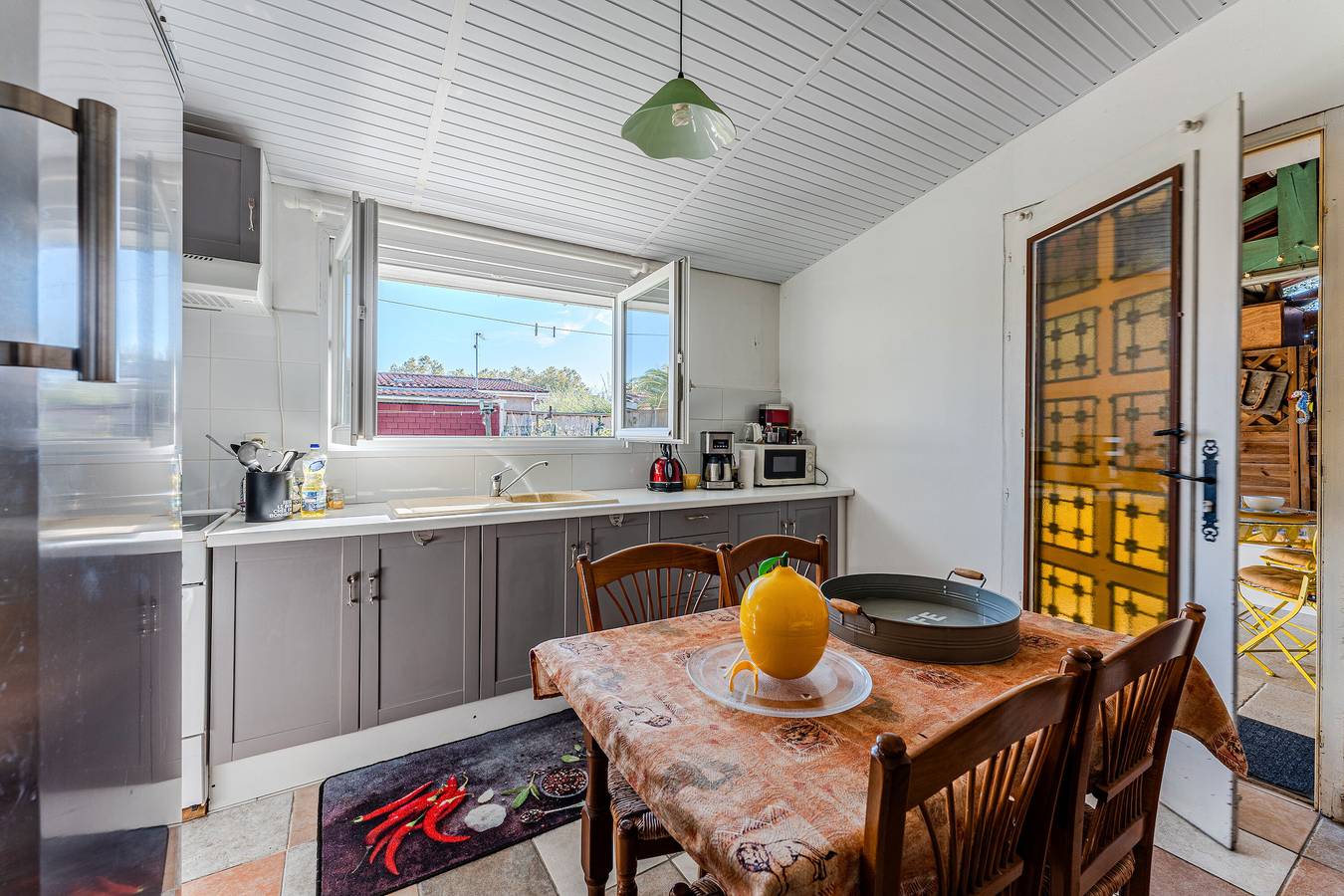 Chambre d'hôtes « La Chambre Curry Du Bassin » avec jardin privé et Wi-Fi in La Teste-de-Buch, Région d'Arcachon