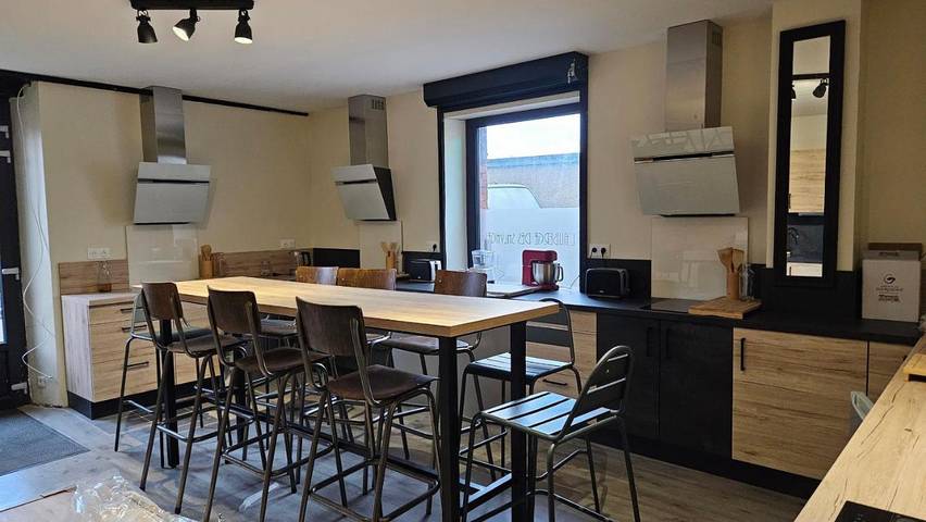 Location de vacances pour 15 personnes, avec jardin ainsi que vue et sauna à Burlats - 2