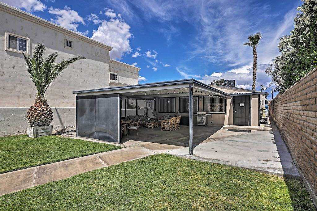 Schönes 2Br Bullhead City House mit Blick auf den Fluss in Lake Mohave, Mohave County