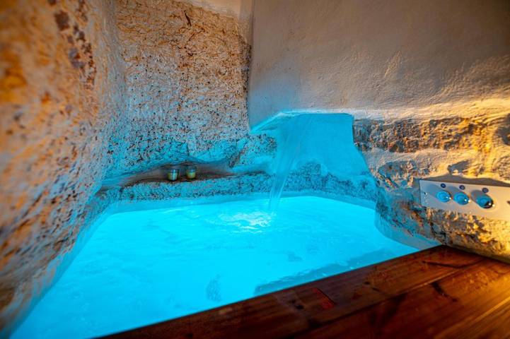 Maison d’hôte pour 4 personnes, avec jacuzzi et piscine à Ostuni