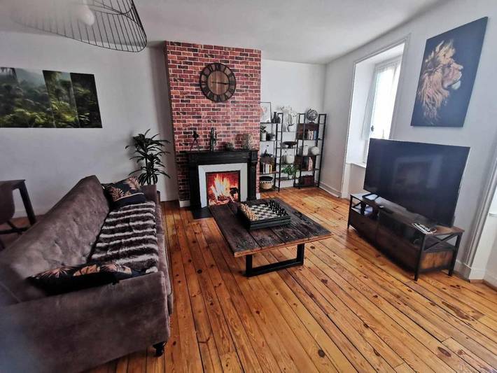 Location de vacances pour 7 personnes, avec Balcon à Ambert