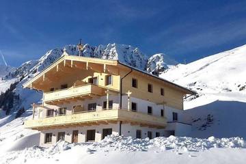 Ferienhaus für 6 Personen, mit Garten und Sauna in Jochberg