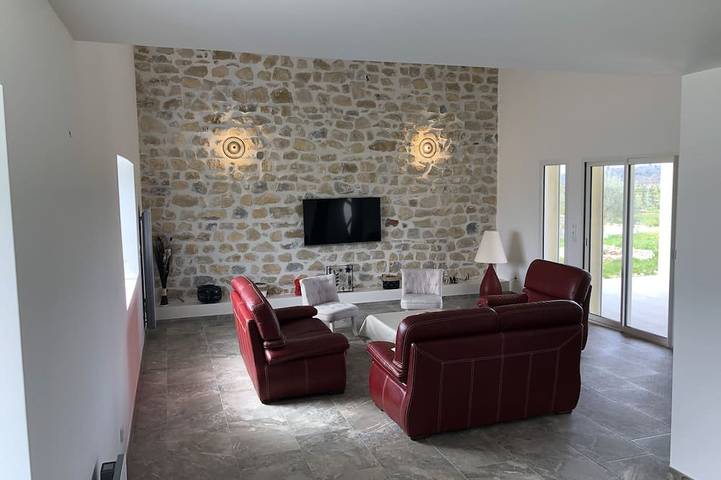 Location de vacances pour 10 personnes, avec jardin et terrasse à Lagorce - 3