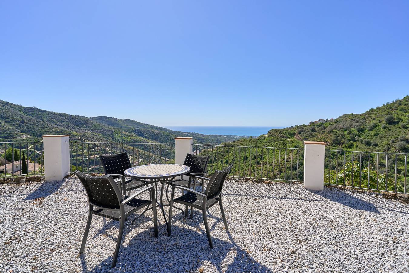 Villa 'Stunning Near Velez-malaga' met Uitzicht op Zee, Wifi en Airconditioning in Arenas, Málaga Provincie