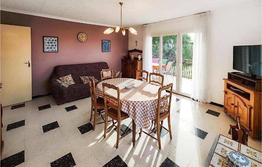 Appartement entier, Three-Bedroom Apartment in Nissan-lez-Enserune, Côte méditerranéenne (France)