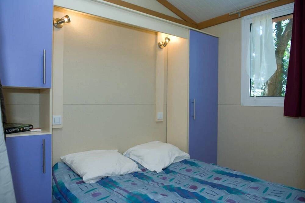 Zecamping 3 étoiles piscine cottage Tv clim 16m2 2 pers in Durfort, Ariège