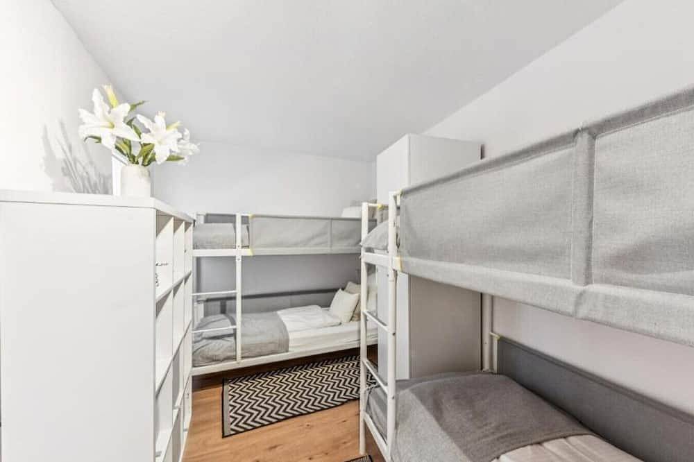 Ganze Wohnung, 4Bed Apartment with Parking in Kloster in Lehnin, Kloster Lehnin