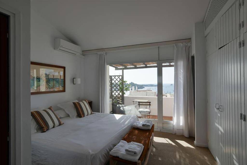 Casa Manolo in Platja del Port d'Alguer (Cadaques), Cadaques