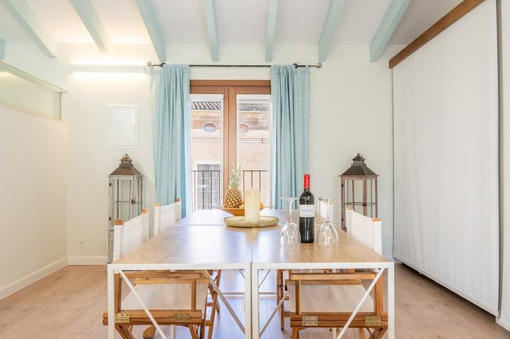 Studio entier, Appartement 'Can 32 2 Habitaciones' avec vue sur la montagne et climatisation in Pollença Town, Pollença