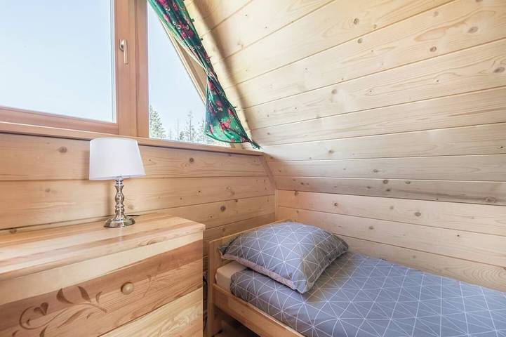 Elegant modern cottage with a private garden in the Tatra Mountains in Murzasichle, Carpates (Pologne)
