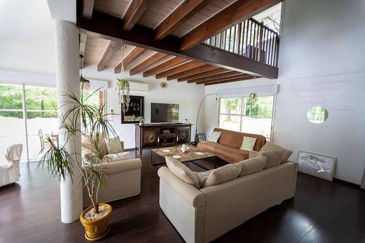 Location de vacances pour 8 personnes, avec jardin ainsi que terrasse et piscine à Saint-Vincent-de-Paul - 3