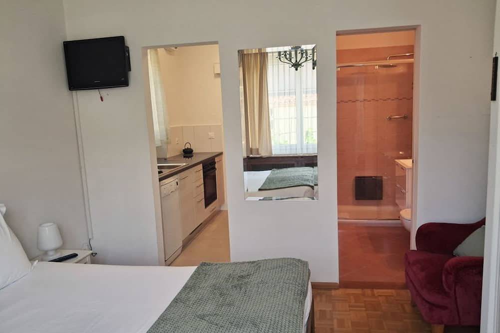 Ganze Wohnung, Just a few minutes from Ascona (Al Capriccio Apt.). in Losone, Tessiner Alpen