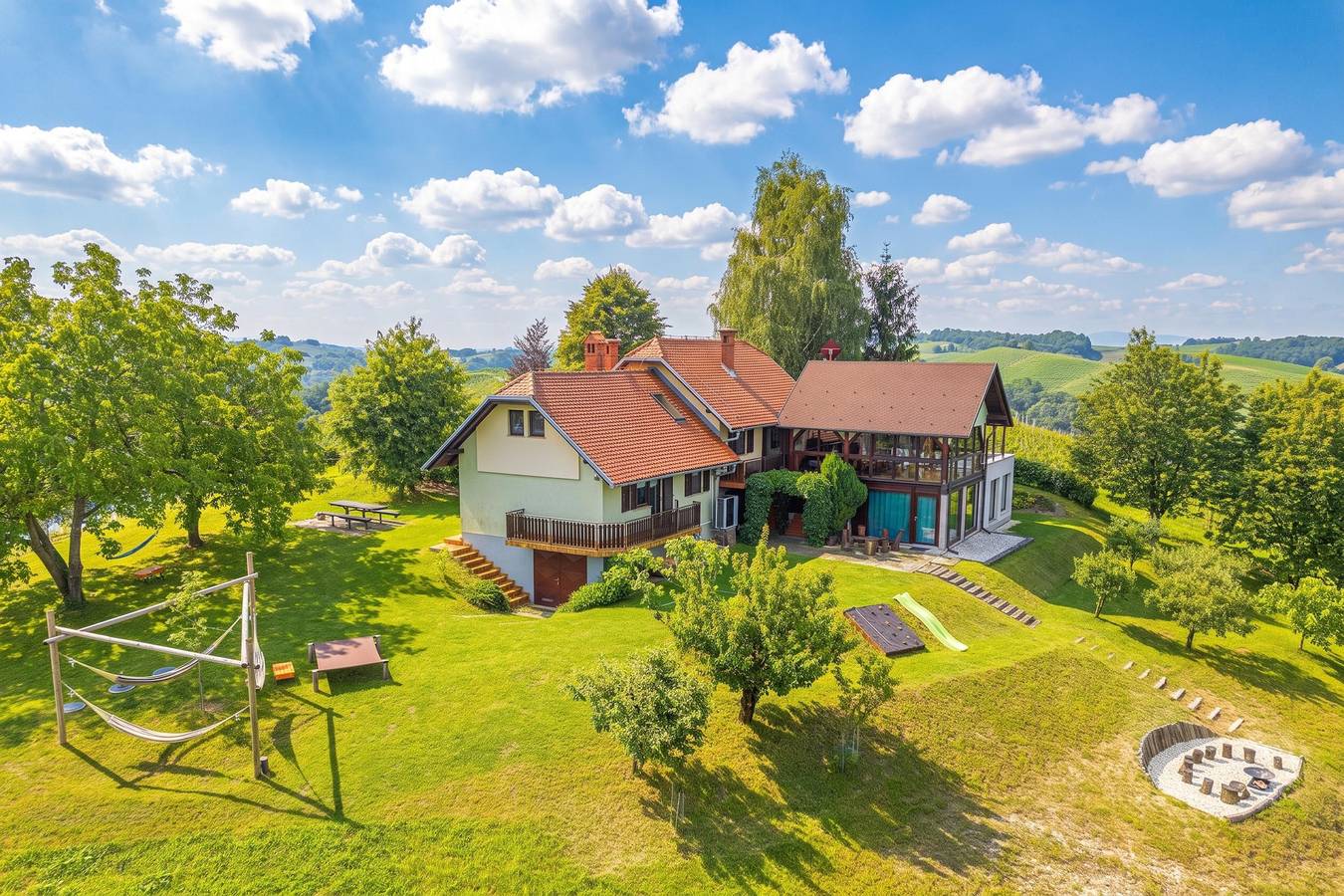 Vineyard House Boris w/ Panoramic Views in Ljutomer, Untersteiermark