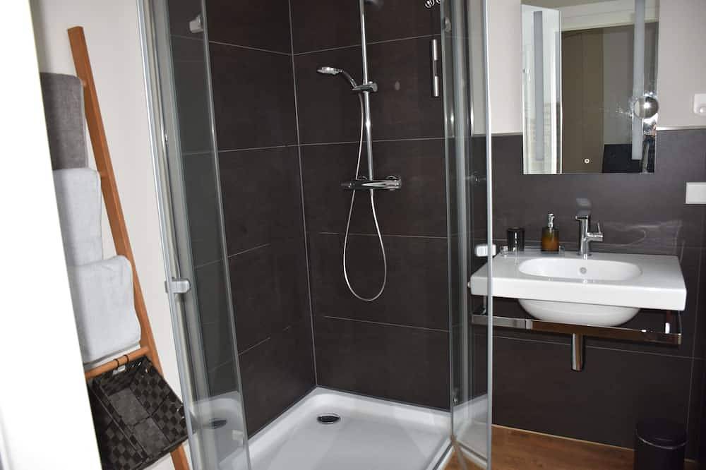 Ganze Wohnung, Herrliche Aussichten, wunderbare u. direkte Wasserlage inmitten der Havenwelten! in Bremerhaven-Mitte, Bremerhaven
