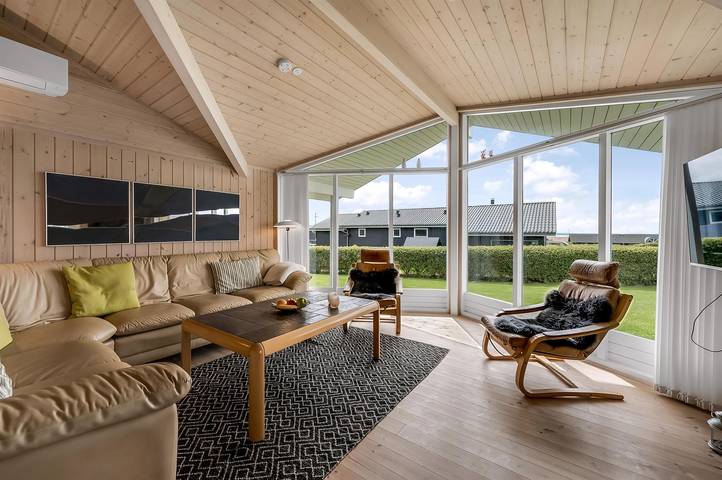 Pet friendly home in Vinderup with sauna in Ejsingholm, Limfjord in Westjütland