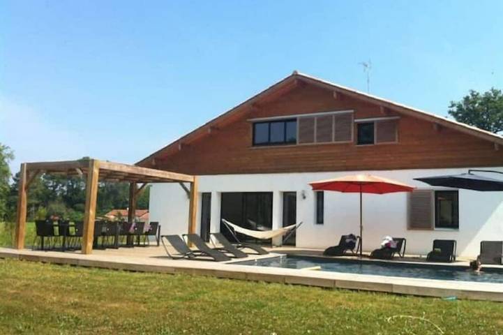 Villa für 14 Personen, mit Garten und Terrasse - 1