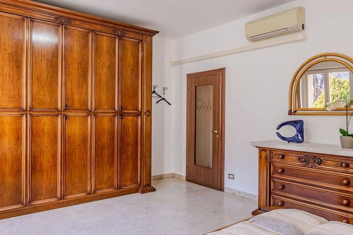 Precioso apartamento en villa para 6 personas con A/C, WIFI, TV y patio in Dervio, Alpes de Orobie Occidental