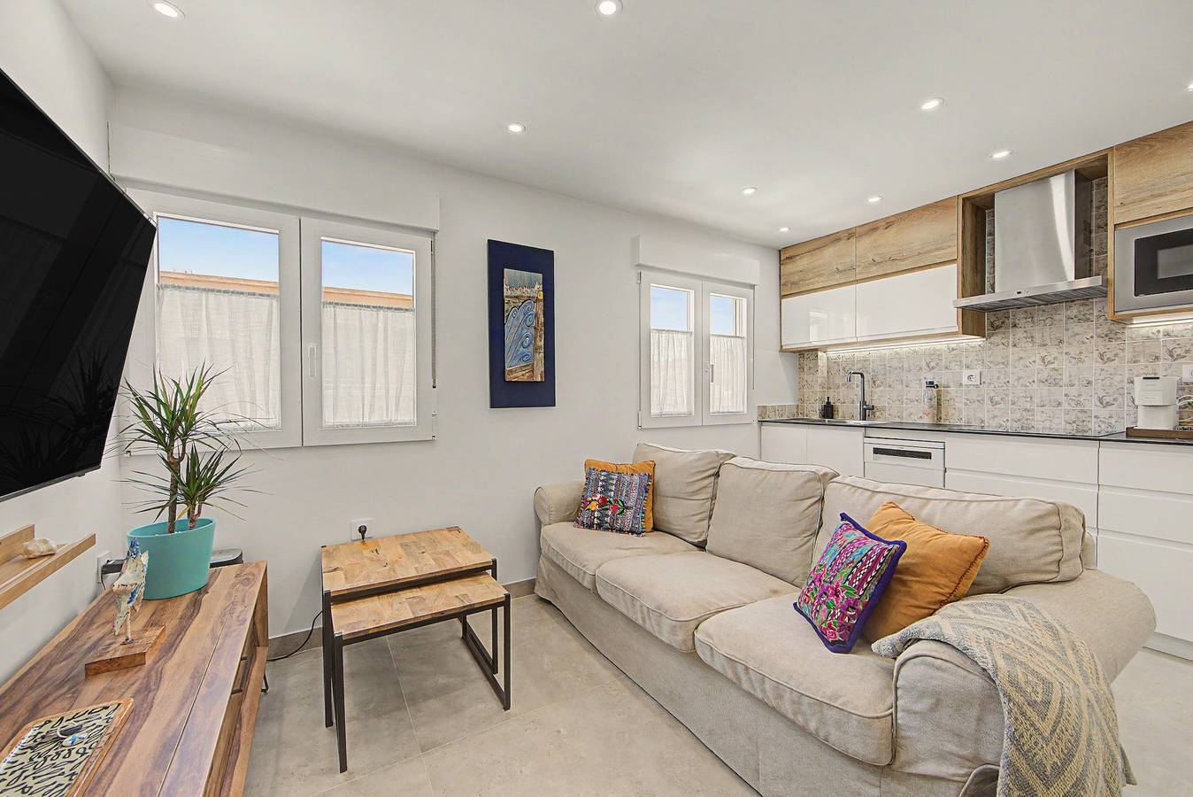 Apartamento entero, Apartamento 'La Estrella Del Cabo' con Wi-Fi y aire acondicionado in San Miguel de Cabo de Gata, Almería