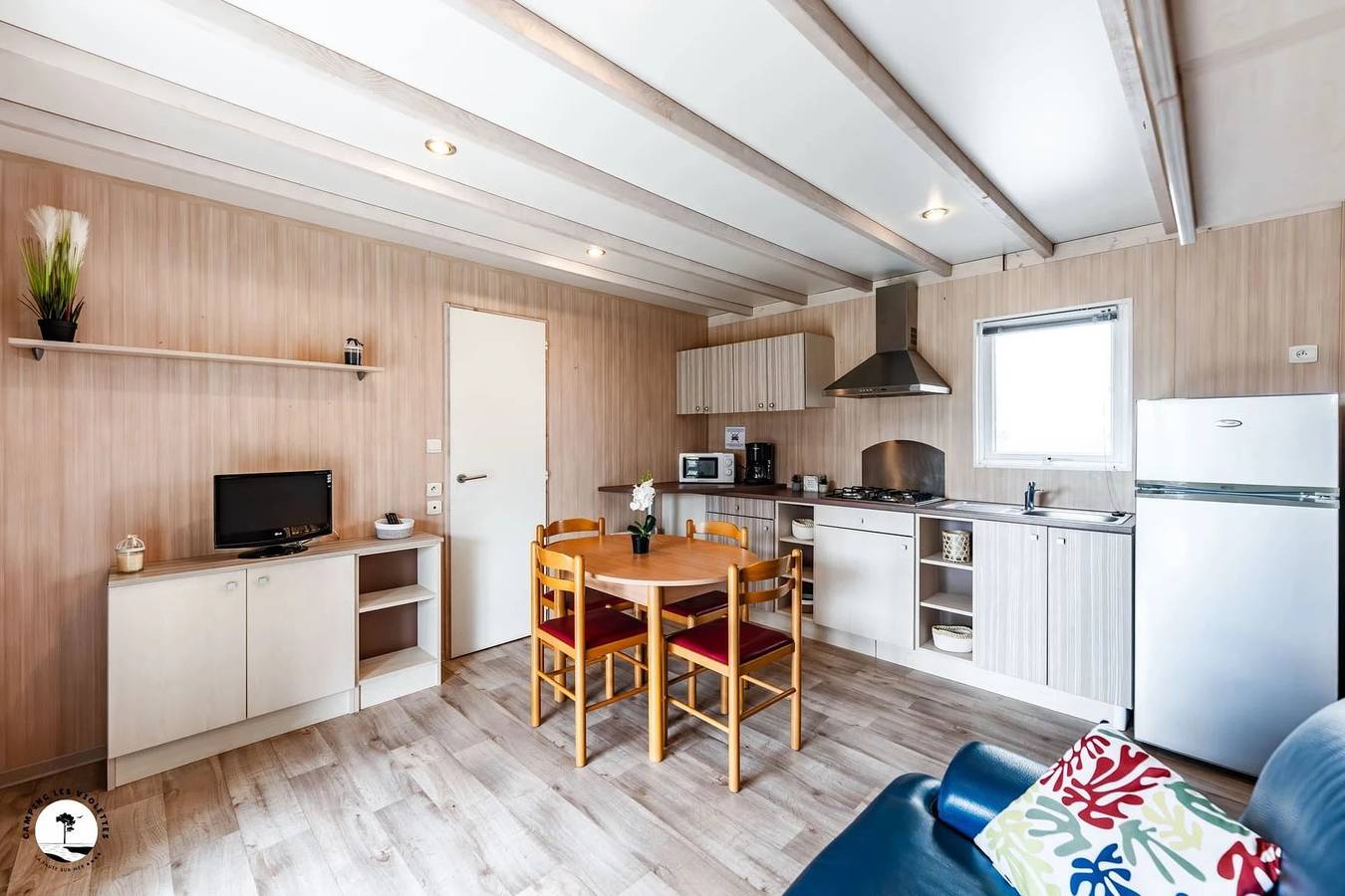 Zecamping 4 étoiles parc aquatique 2km plage dog friendly locatif 35m2 6 pers in L'Aiguillon-la-Presqu'île, Vendée