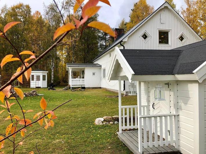 Location de vacances pour 8 personnes, avec terrasse à Jokkmokk