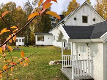 Cottage pour 8 personnes, avec terrasse à Jokkmokk