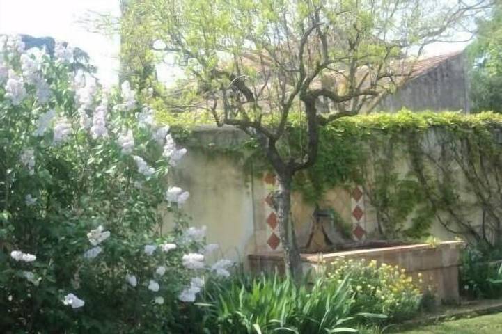 Gîte pour 2 personnes, avec piscine et jardin au Parc naturel régional des Alpilles - 4