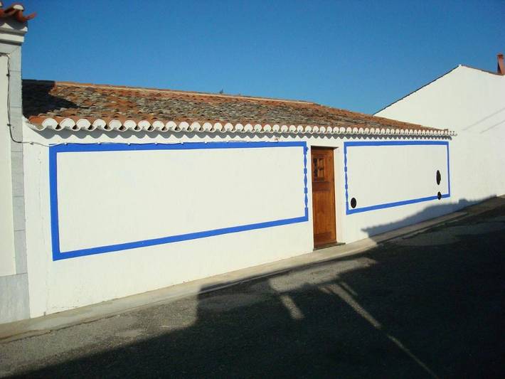 Location de vacances pour 4 personnes, avec jardin et piscine ainsi que vue sur le lac et vue à Moura - 2