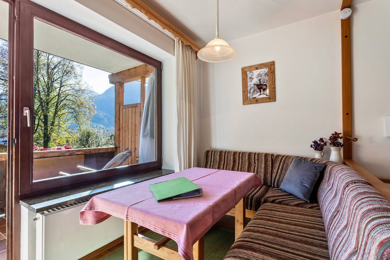 Ganze Wohnung, Ferienwohnung "2 Apartment mit Gartenblick" mit Bergblick, Privatem Balkon und Wlan in Schönau am Königssee, Berchtesgadener Alpen