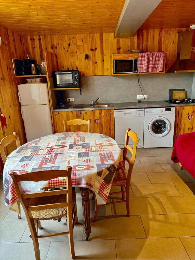 Location de vacances pour 4 personnes, avec Terrasse à Chazey-sur-Ain